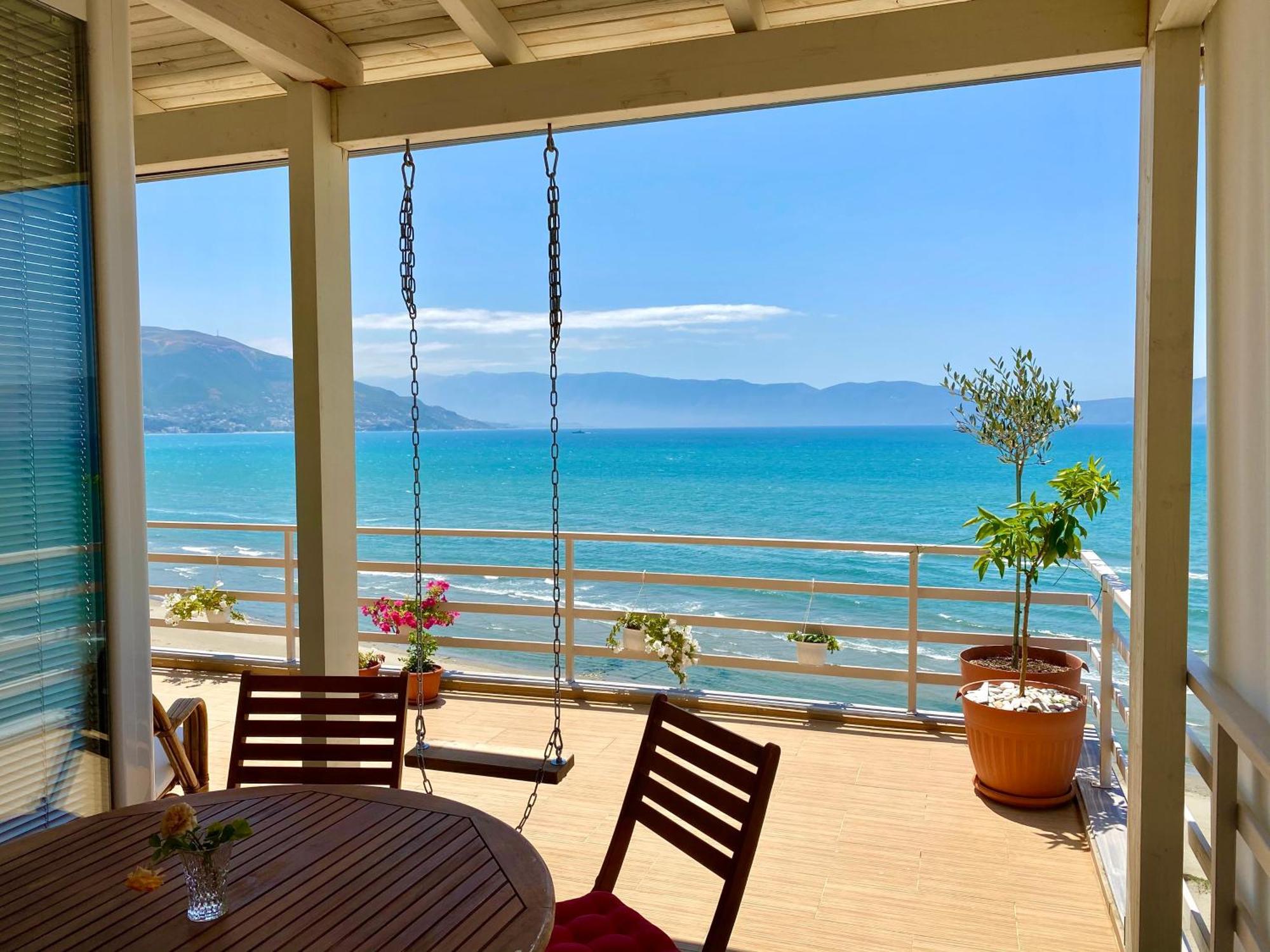 Eka Luxury Two-Bedroom Seaview Apartment Vlore Bagian luar foto