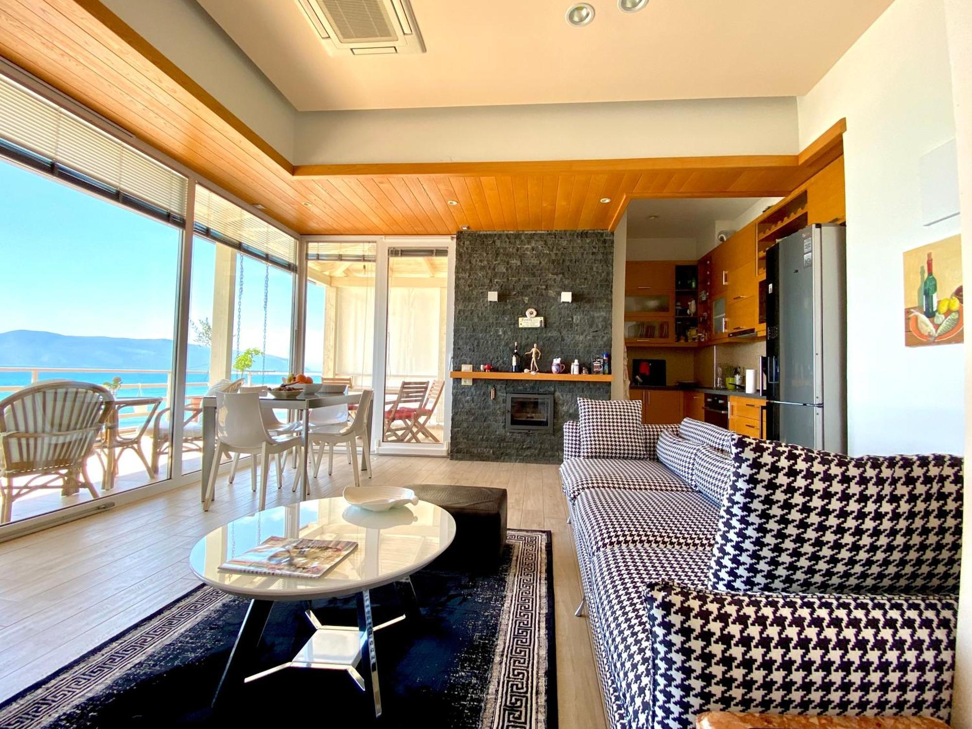 Eka Luxury Two-Bedroom Seaview Apartment Vlore Bagian luar foto